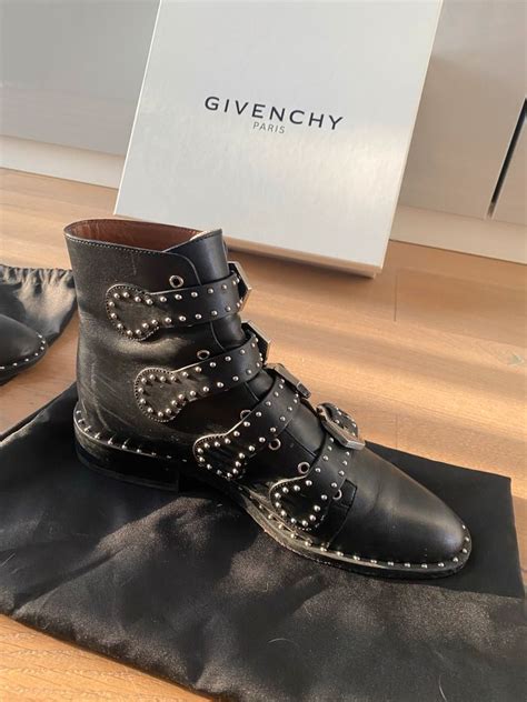 givenchy boots nieten fake|is Givenchy real.